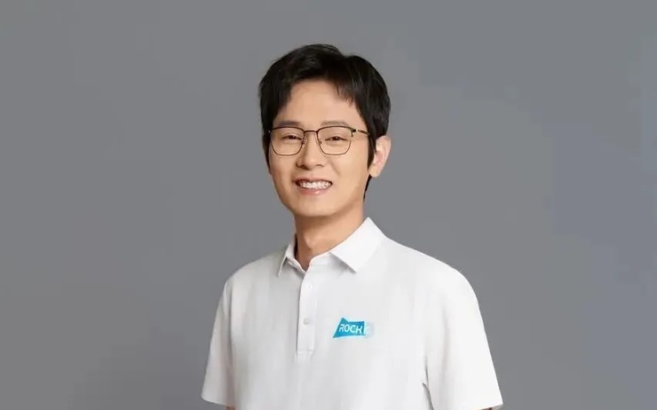 RockAI CMO 邹佳思：端侧智能如何通过「原生记忆」与「自主学习」，完成从工具迈向伙伴的人机关系丨GAIR 2025