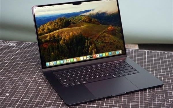 违背乔布斯意愿：苹果MacBook Pro拥抱触摸屏！还有灵动岛