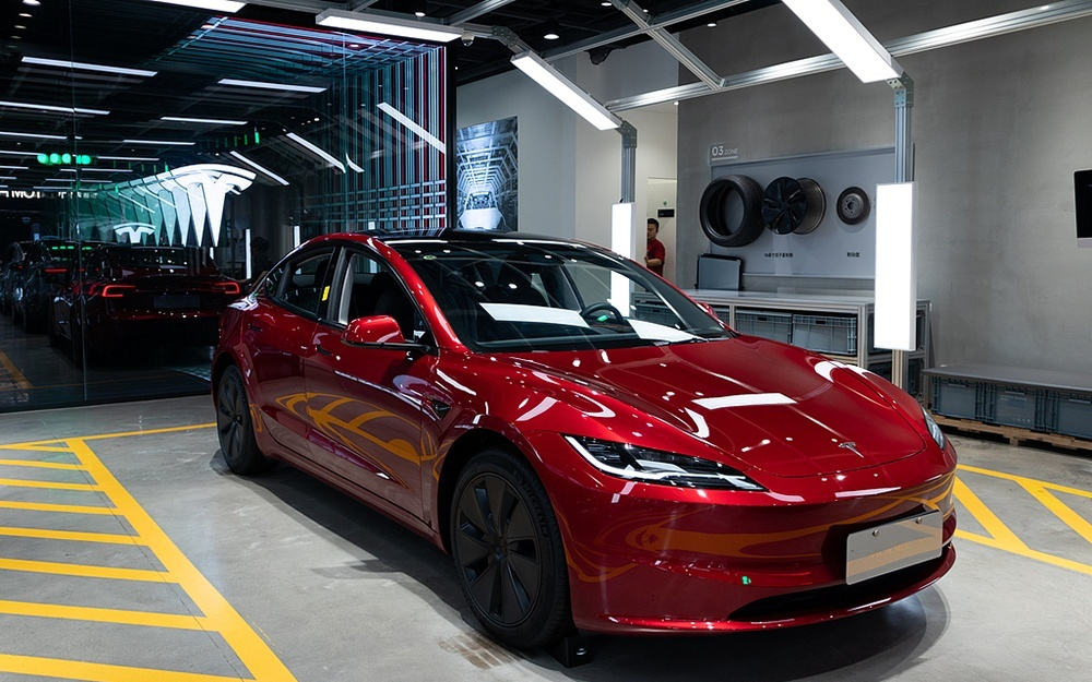发布不到一个月，Model 3长续航后轮驱动版降价1万元