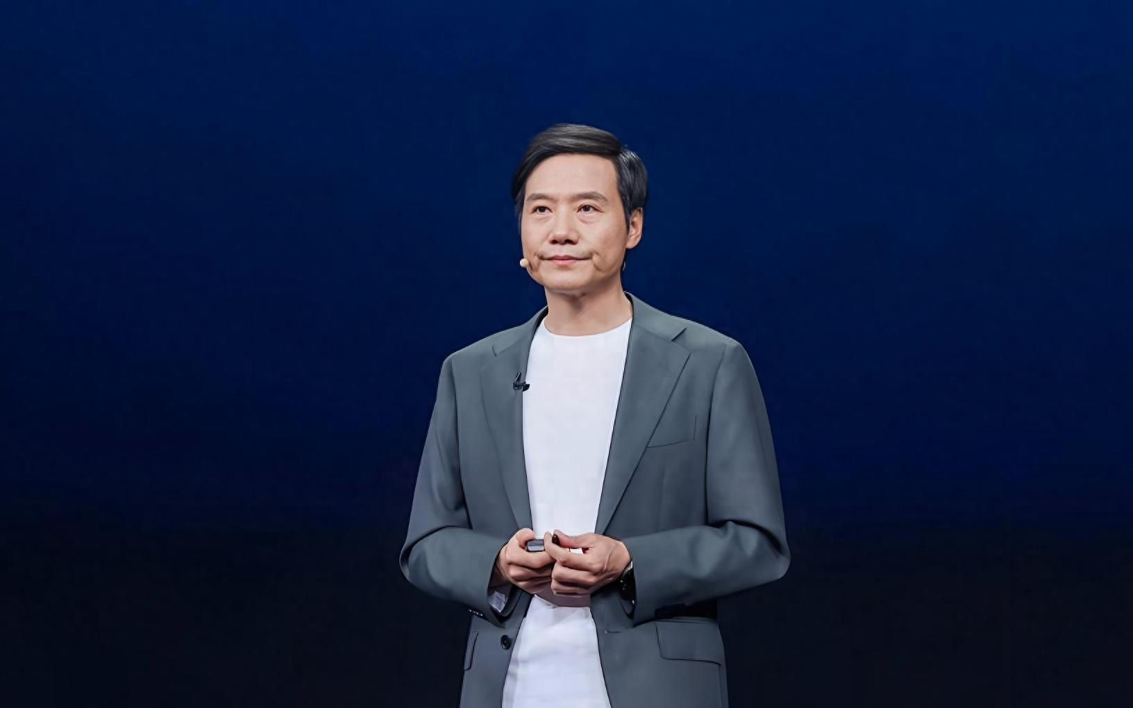 雷军：小米智驾团队超1800人，叶航军总负责 陈光负责端到端