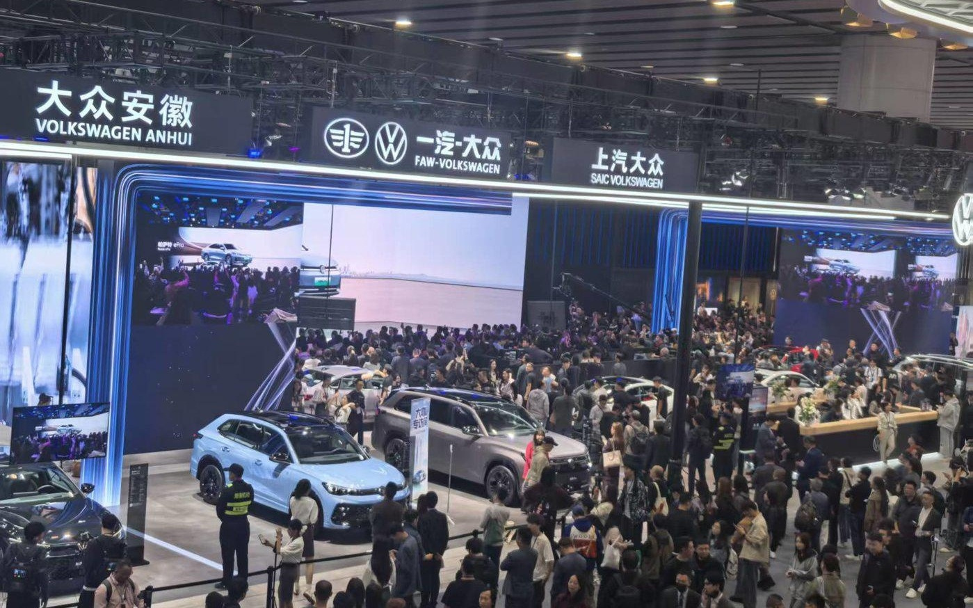 上汽大众押注 ID. ERA，杀入增程 9 系主战场