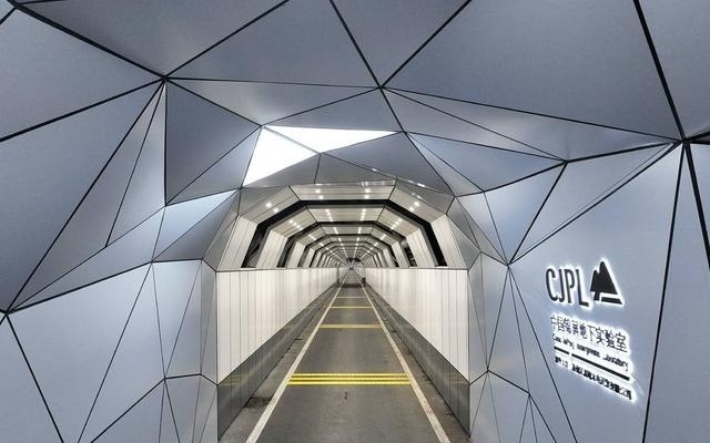 地下十五年：在锦屏山2400米深处，聆听宇宙的心跳｜封面头条