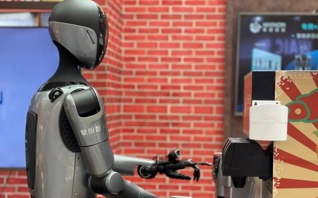 2025世界人工智能大会在沪登场 见证AI商业化更上一层楼