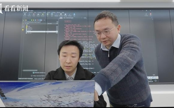 复旦发布“指引+平台” 推动AI教育理念系统落地