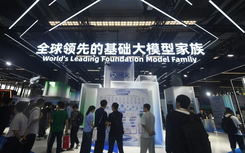 “美政府不妨想想：为何连硅谷都倒戈中国AI了？”