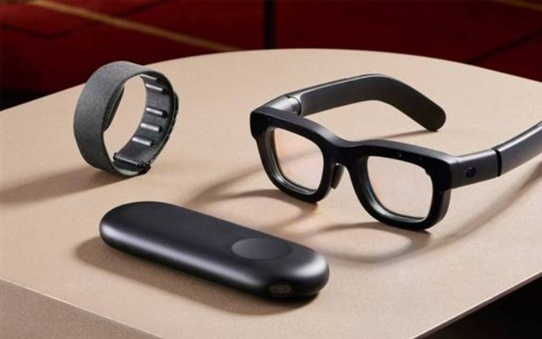 隐私彻底裸奔！智能眼镜用户成透明人：上厕所、亲热画面全曝光