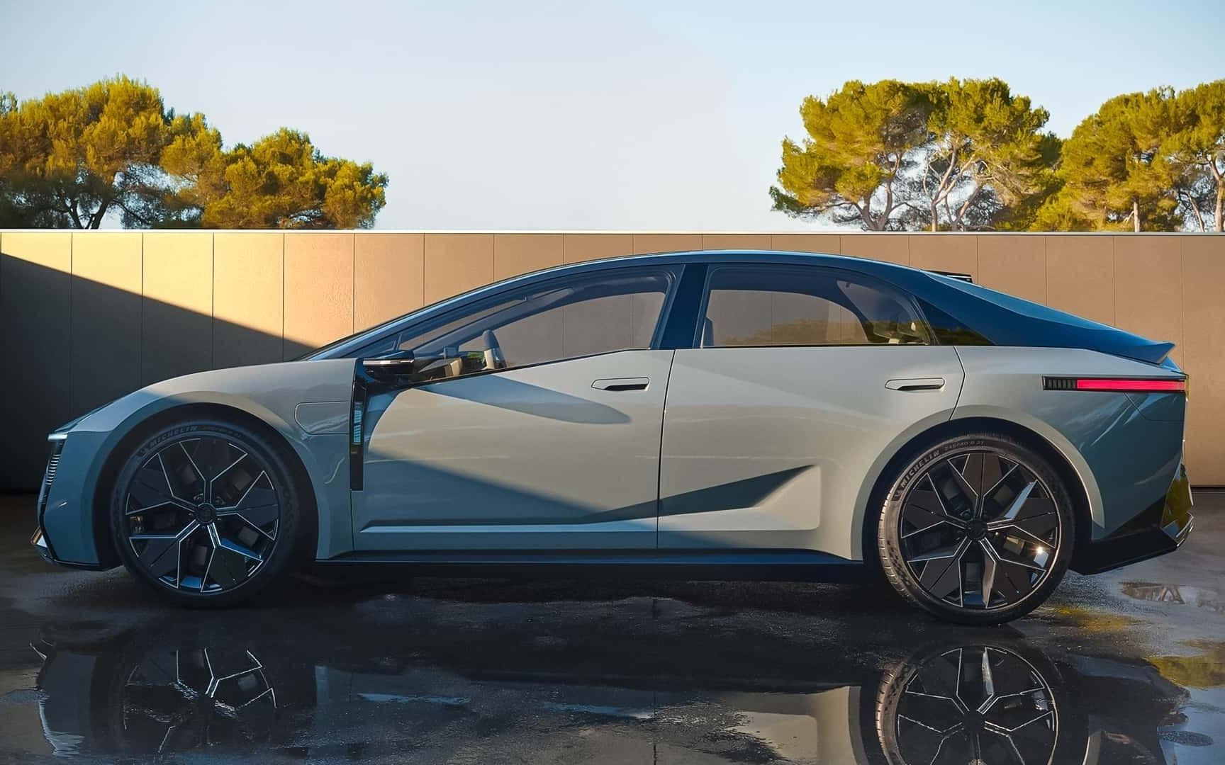 丰田坚定“多能源”战略,全新卡罗拉将拥抱氢动力