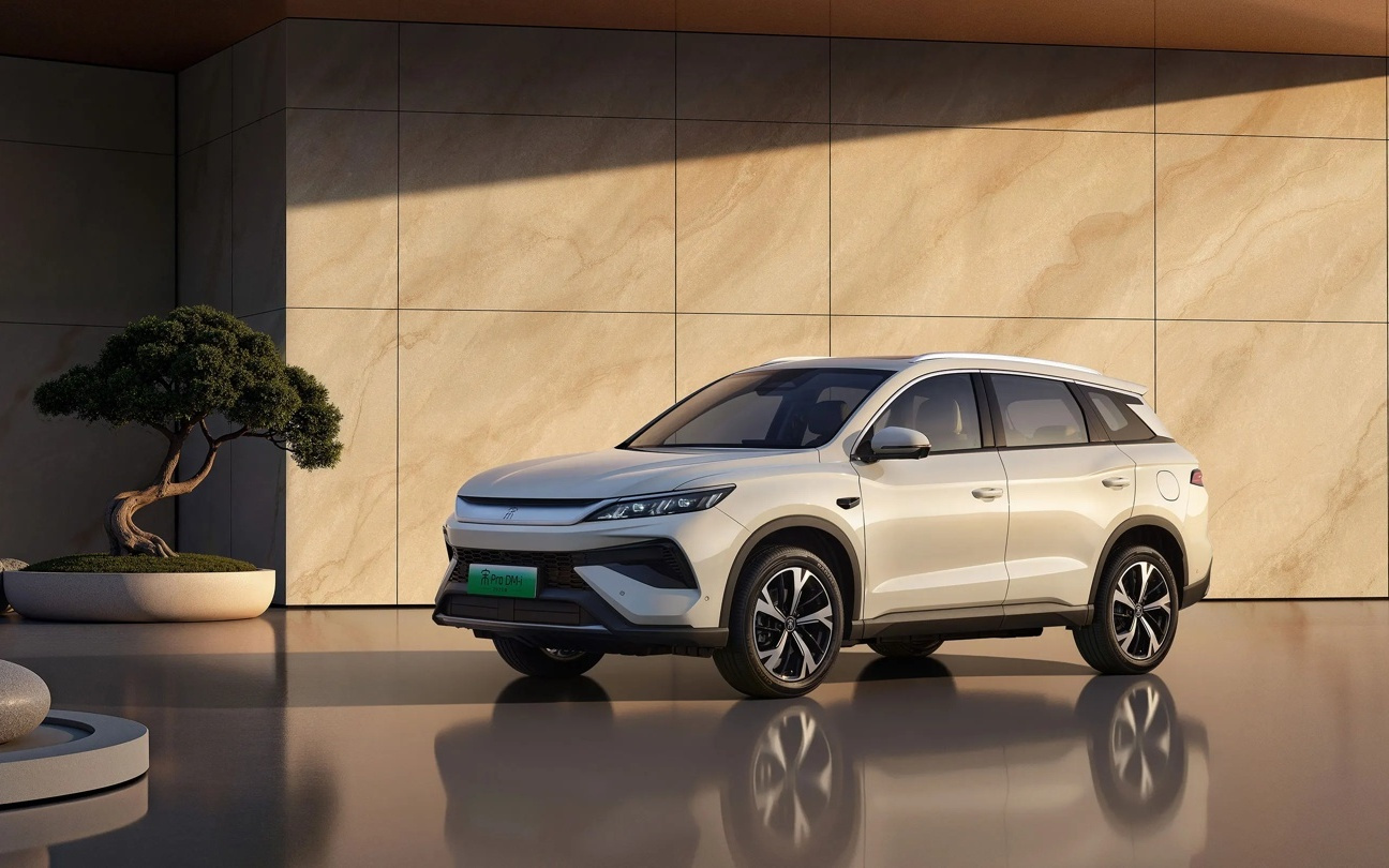 比亚迪2026年海外销售目标130万辆，挑战同比增长25%