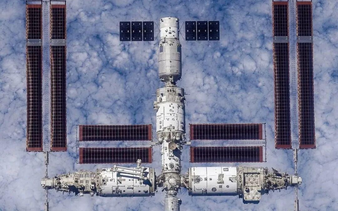 “天宫”空间站“探店”报告：这里的“黑科技”生活，比你想象的更“烟火气”