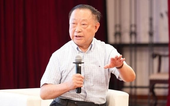 “在心脏还没有停止之前”，87岁归侨廖万清与真菌作战不停歇
