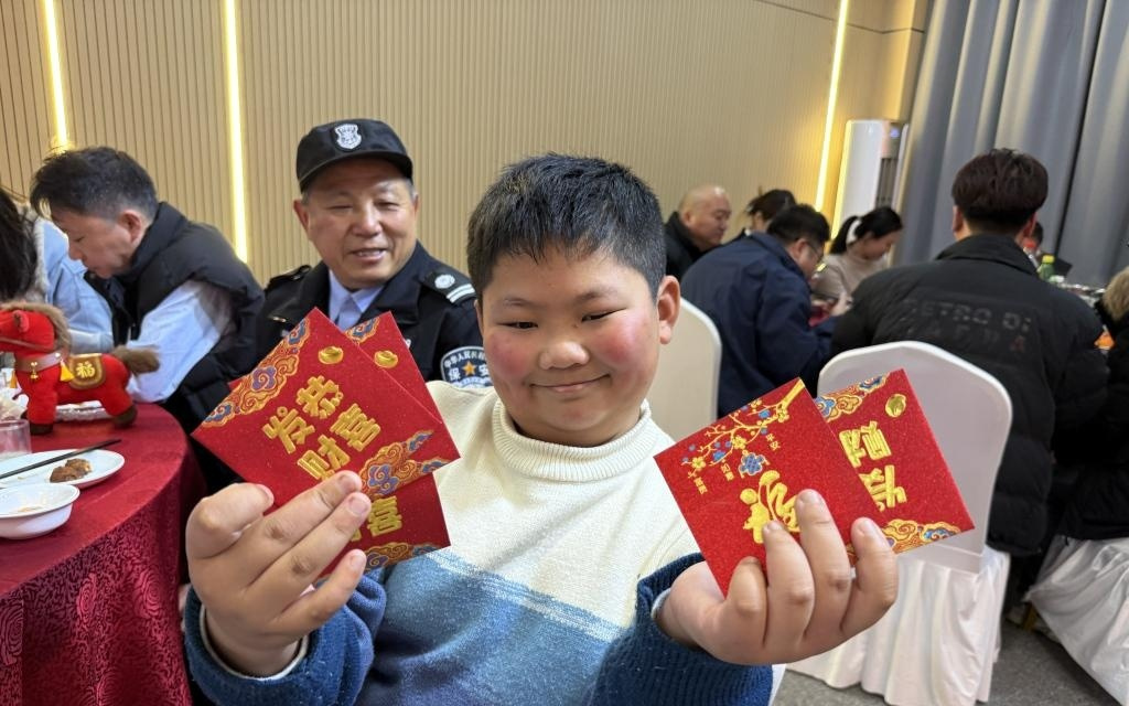 春启新程|来沪十余年,一名网约车司机的“反向团圆”