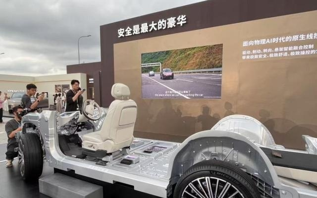 小鹏GX上市,限时权益价26.98万元起丨新品速递