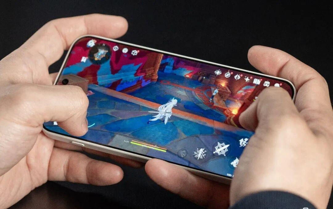 小屏手机越来越少，一加15T越卖越贵？