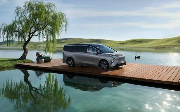 别克至境世家纯电版上市，重塑纯电豪华MPV标杆