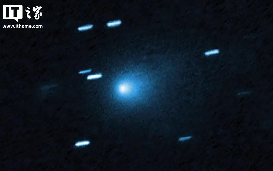 科学家澄清:星际彗星 3I / ATLAS 并未“多次变色”