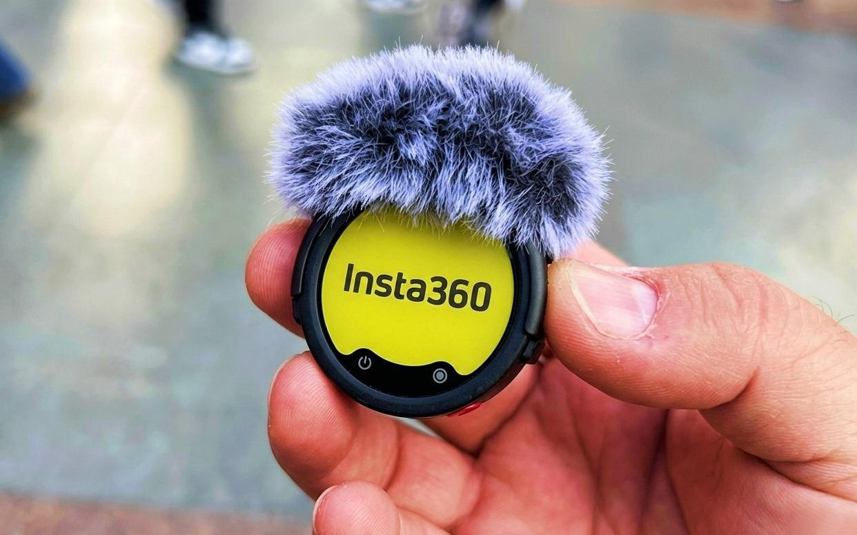 影石Insta360预告无线麦克风Mic Pro：配E-Ink屏