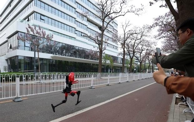 机器人半马成绩超人类世界纪录，对人类有什么用？