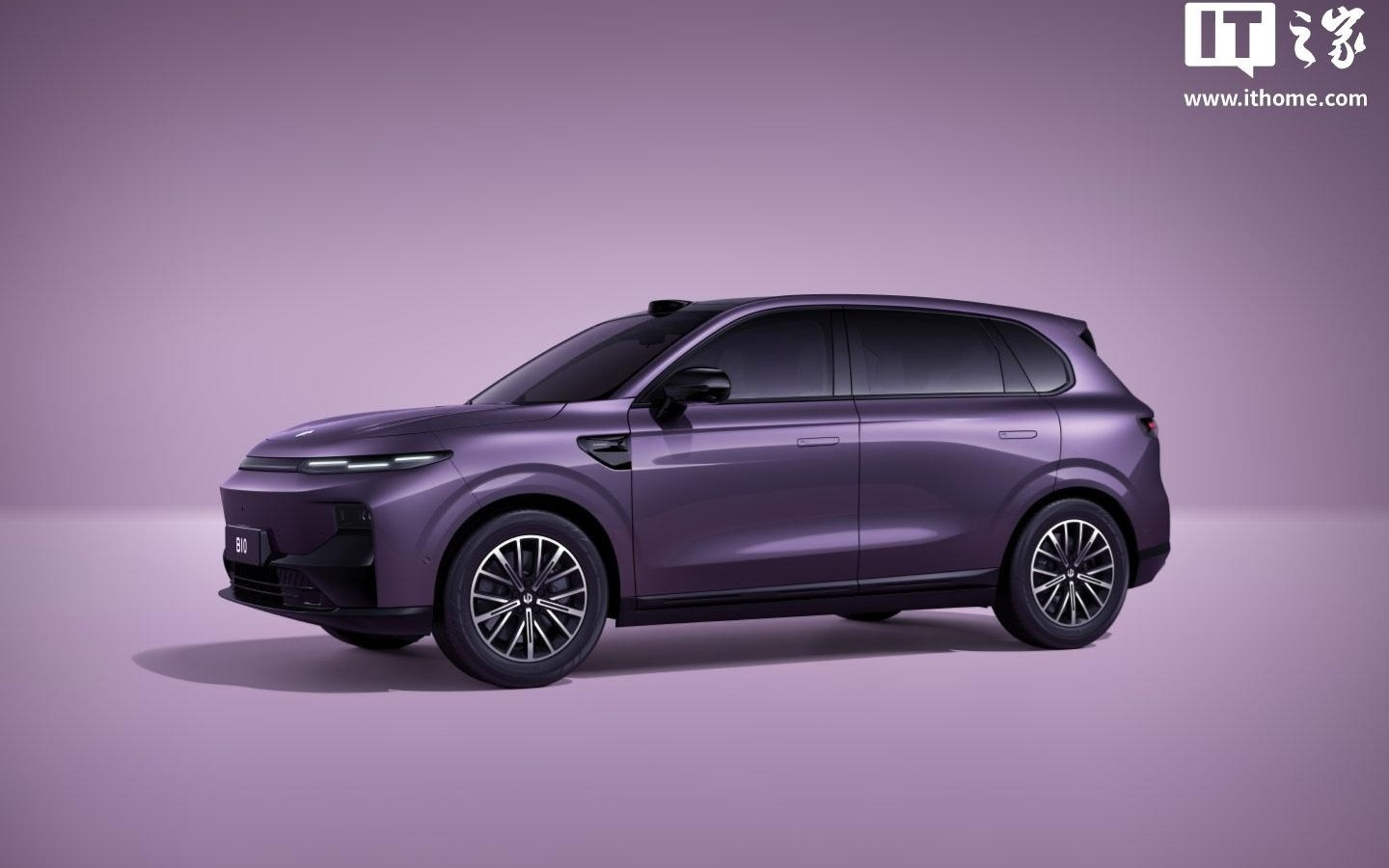 零跑缅甸工厂首台B10下线，B系列首款全球化车型