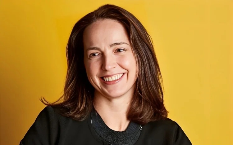 OpenAI明年上市，万亿美元估值将成史上最大IPO