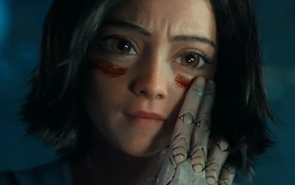 上海地铁海报现“六指美女”！网友：演都不演了？广告方回应