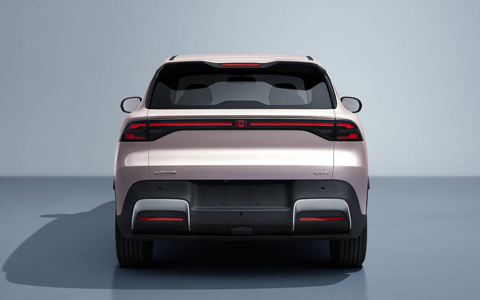 “新央企”首款全球小型纯电 SUV，长安启源 Q05 五款配色公布