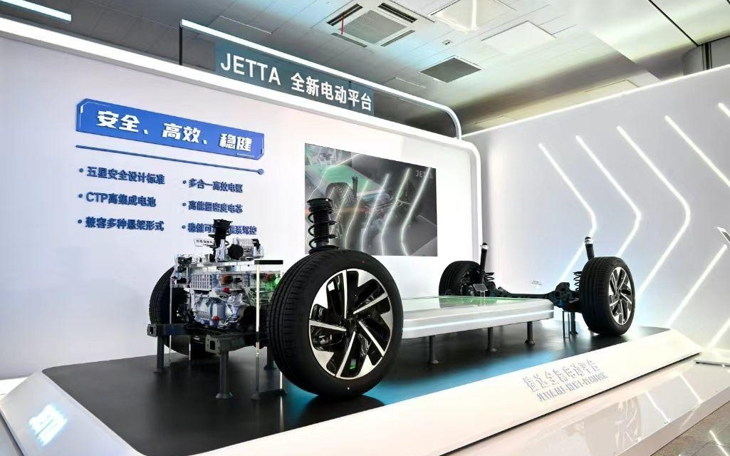 红星观察丨成为成都自主新能源汽车品牌，“国民车”捷达入籍成都，背后有何玄机？