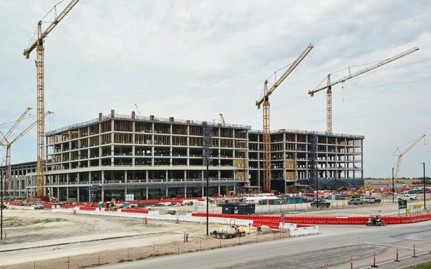 与 AI6 相同节点：消息称三星版特斯拉 AI5 芯片采用 2nm 工艺