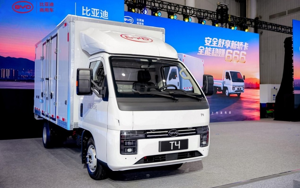 安全舒享+全能超赚！比亚迪轿卡T4重磅上市