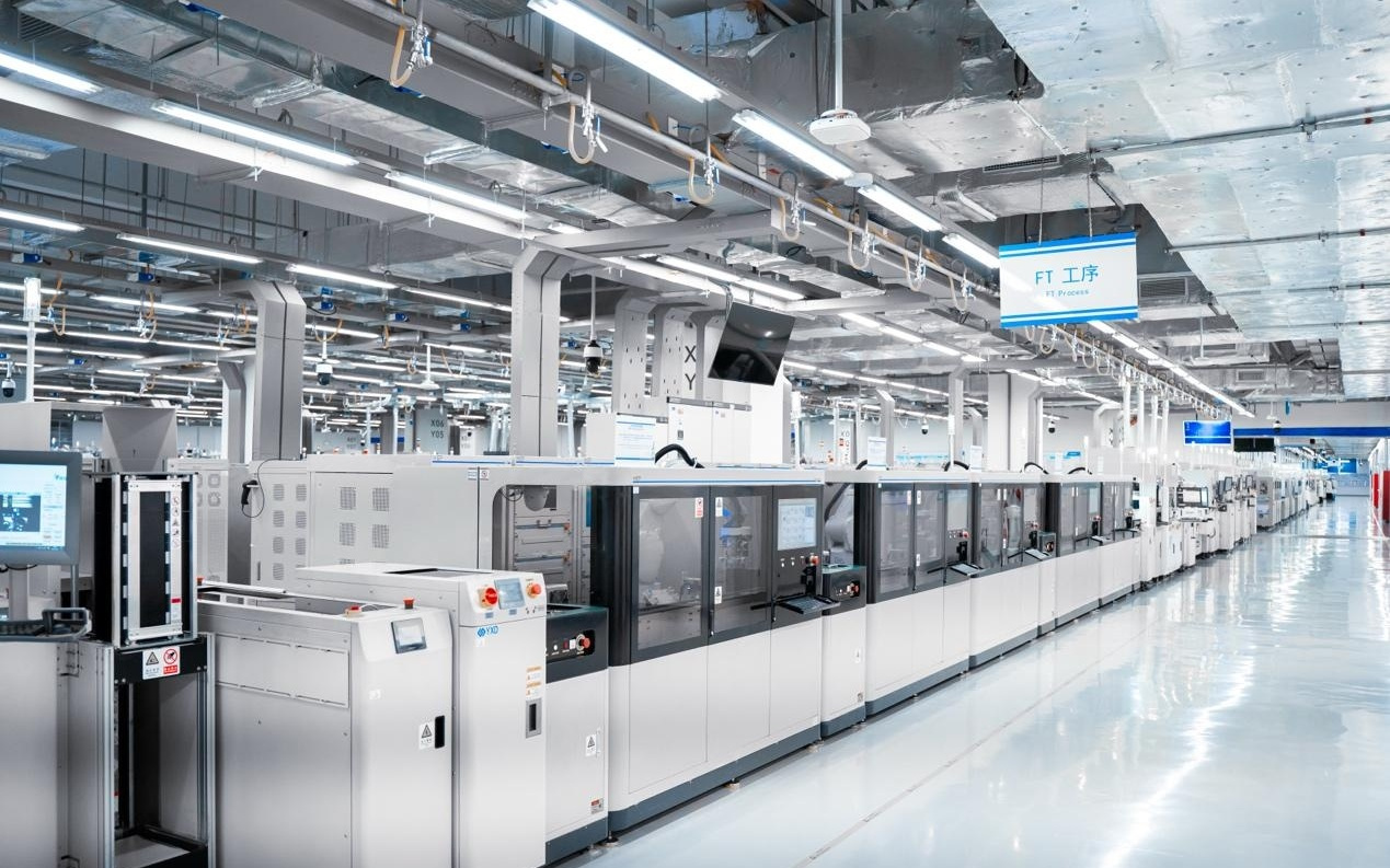 探访荣耀智能工厂：全链条协同创新，“人工智能+制造”活力涌现