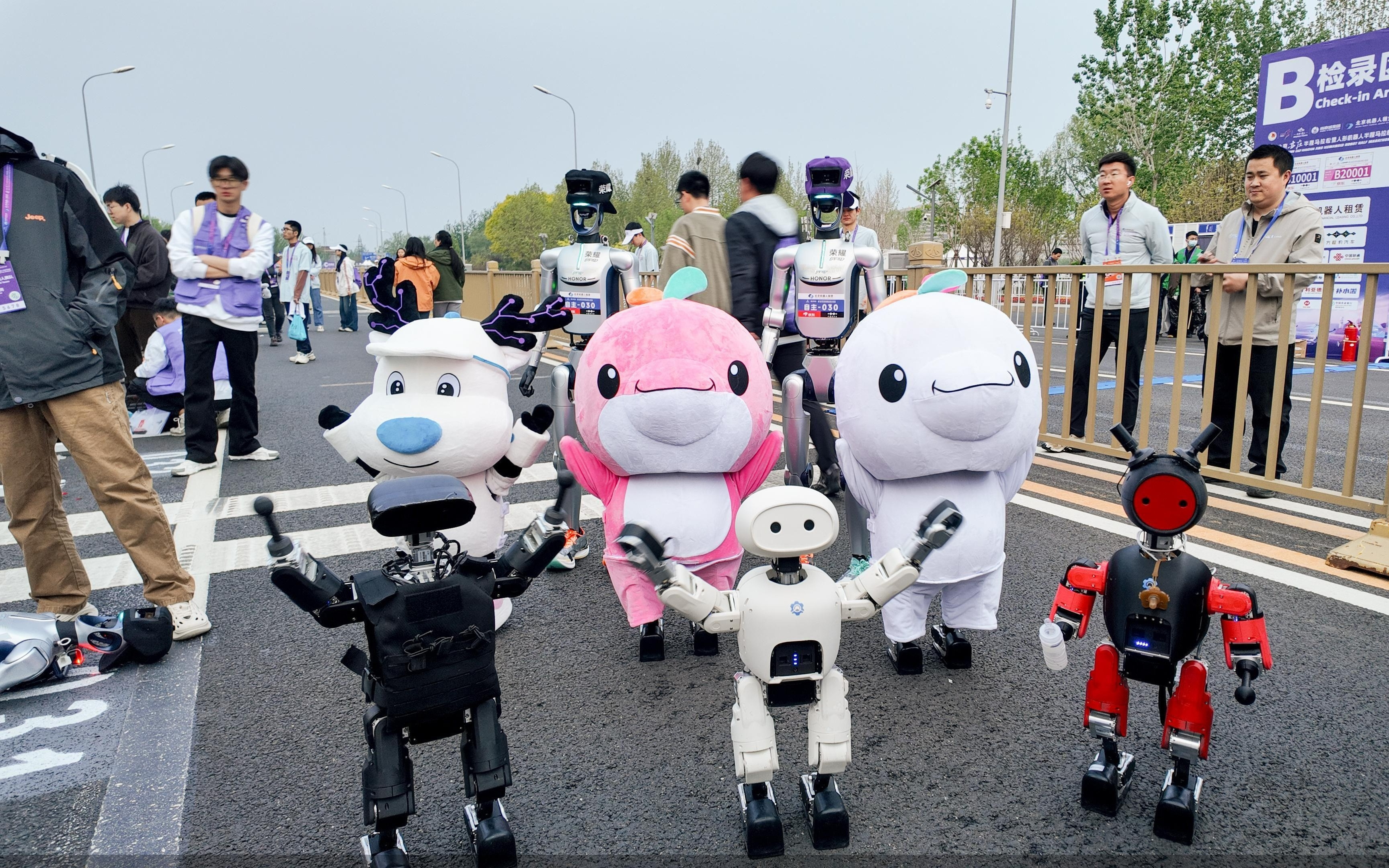 对话高擎动力创始人张君晖：看见机器人产业的情绪价值