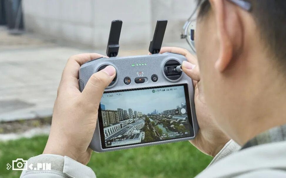 大疆做全景无人机，果然没打算只做个玩具。。。