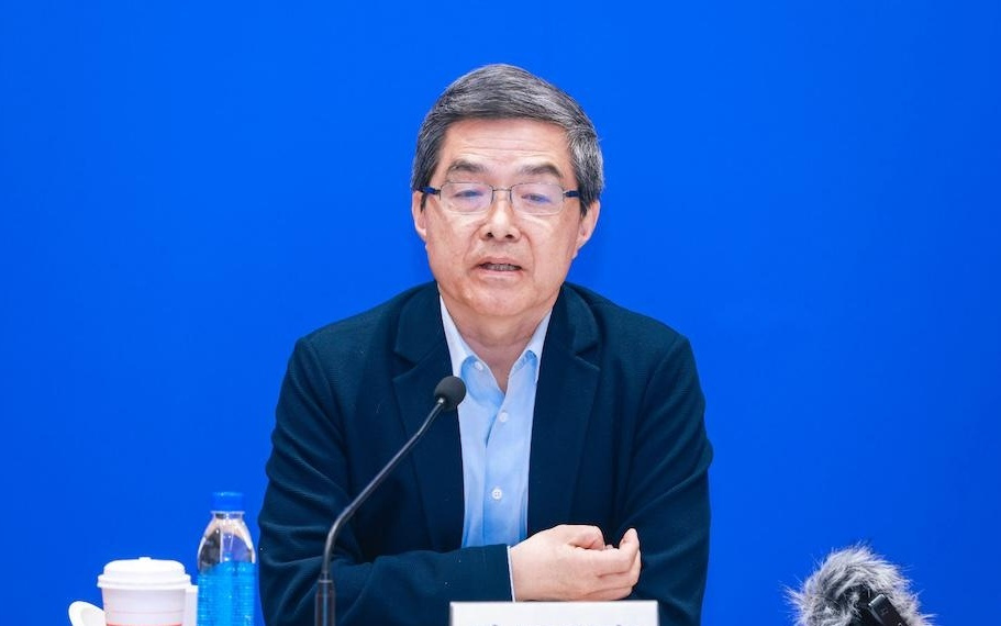 中科院院士预判固态电池十年内会更新三代！2035年新能源市占率超8成