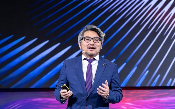 亢奋与焦虑之间：新华三如何重估AI硬件的价值标尺？