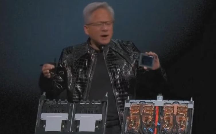 “性能暴增5倍”，英伟达称已全面投产，不忘提中国