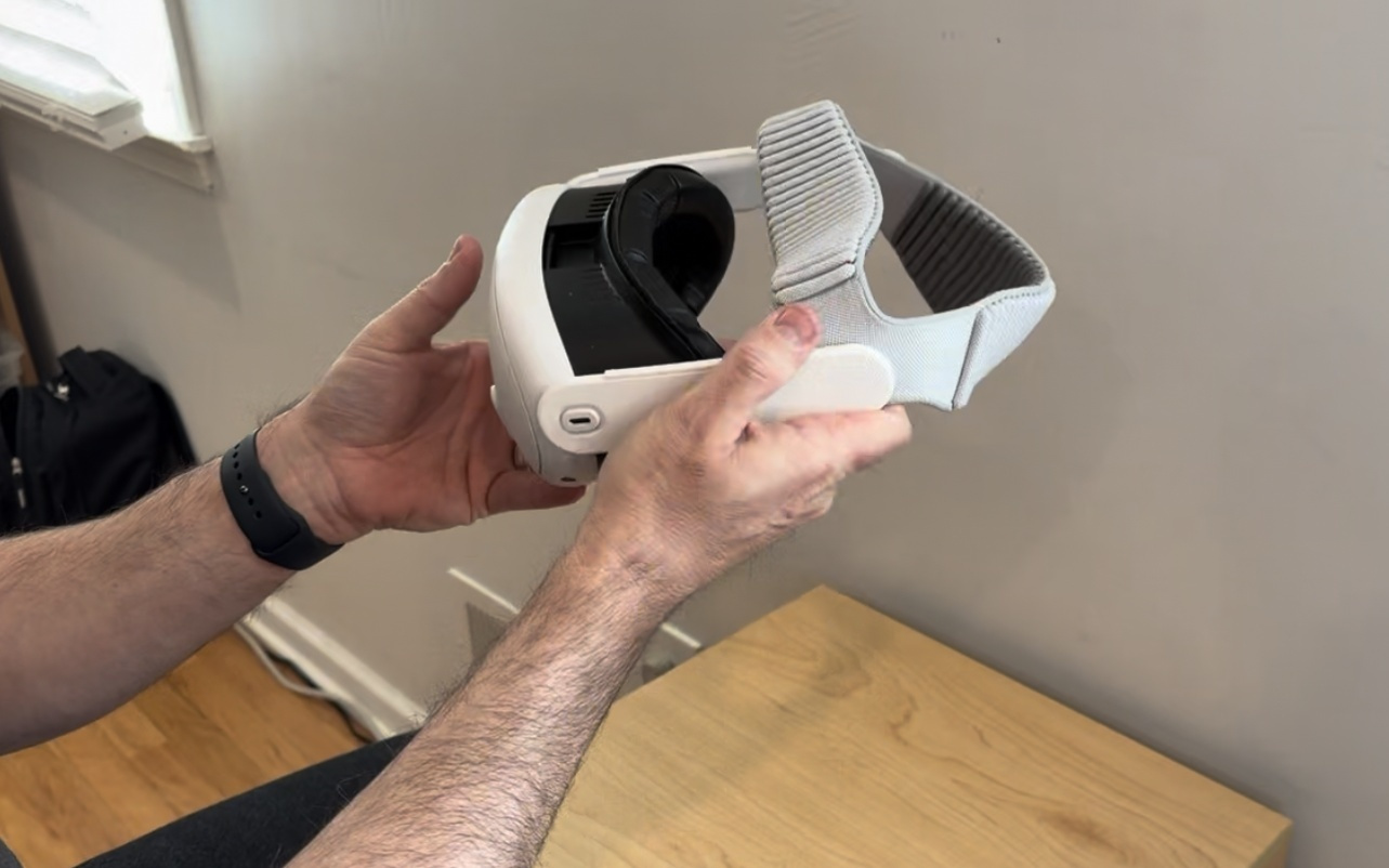 开发者为Meta Quest 3头显适配苹果Vision Pro双圈编织头带