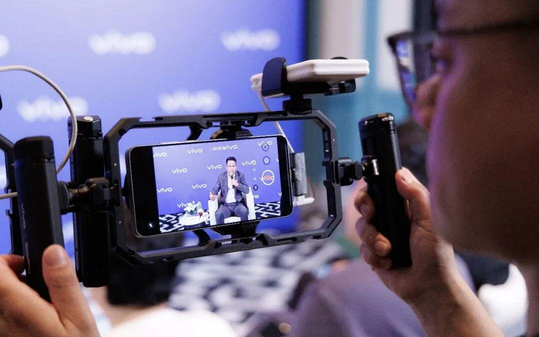 当AI走出云端，vivo要给它装上一双“眼睛”