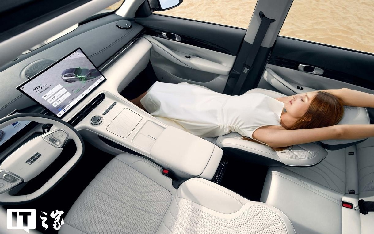 吉利银河E5汽车累计销量突破23万台，售10.78万元起