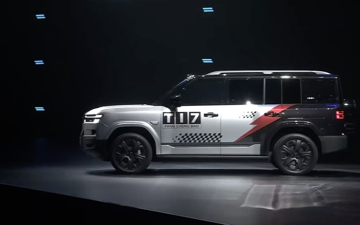 比亚迪方程豹钛3闪充版/钛7 EV闪充版首秀，3月13日登场