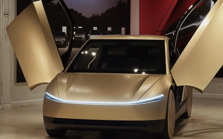 成本可降低一倍！特斯拉Cybercrab即将落地，每公里不到一块钱