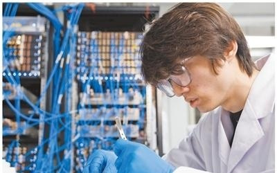 未来产业 乘风起势（新时代画卷）