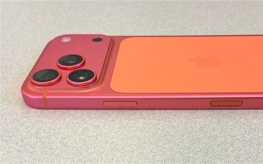 苹果彻查iPhone 17 Pro褪色：问题机型已被回收