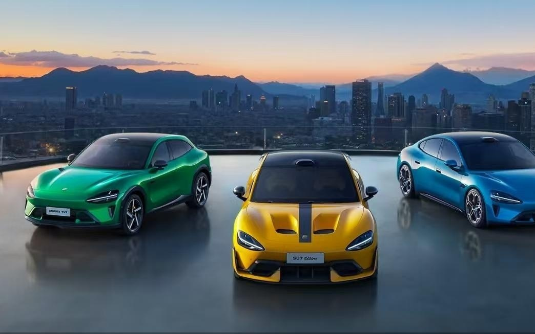 快车道上的小米，岔路口中的小米