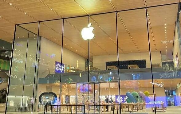 苹果谷歌合作，被嘲“人工智障”的Siri要升级！马斯克坐不住了…