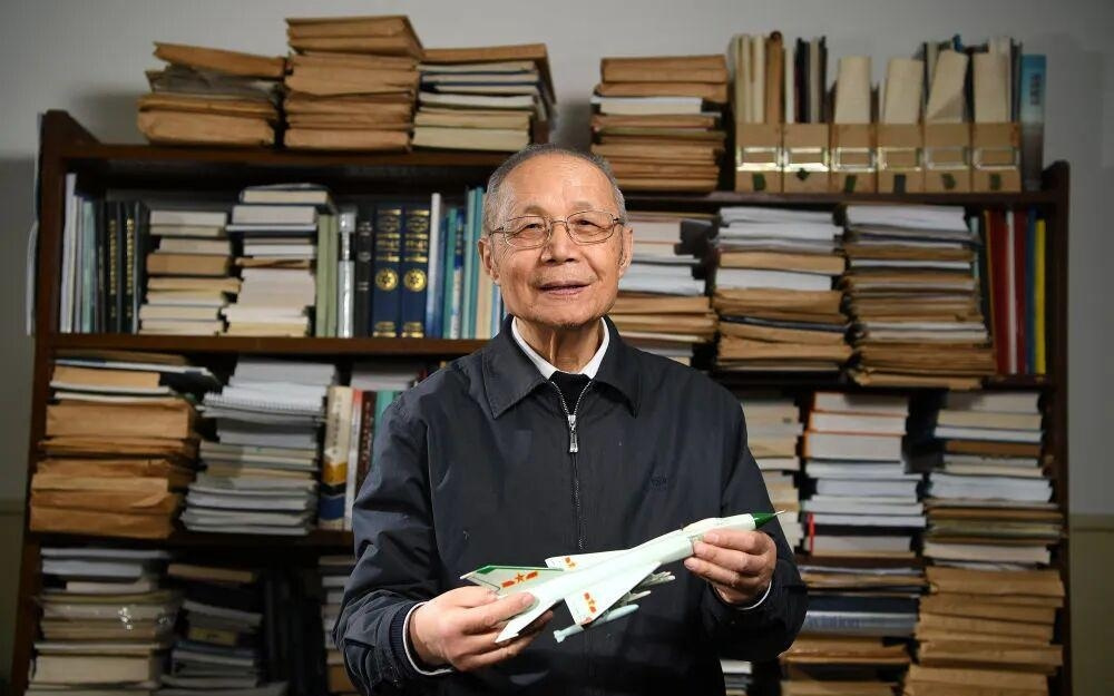 “歼8之父”顾诵芬去世，享年96岁，曾冒生命危险亲乘战机三上蓝天，只为弄清飞机设计问题