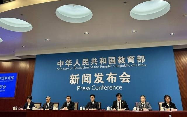 教育部：利用人工智能辅助开展作业管理，推进智能批改、答疑和辅导