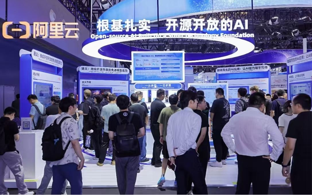 阿里巴巴AI“狂奔”：通义千问全球下载量破4亿，一周开源三大模型