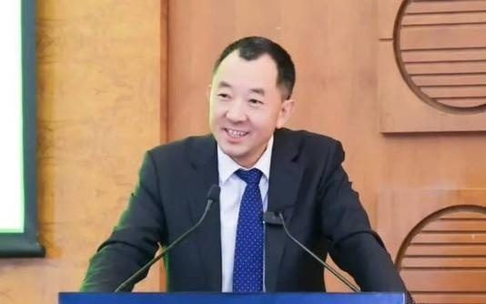 陈行甲回应俞敏洪150万年薪邀请：我加入新东方，他加入恒晖｜封面头条