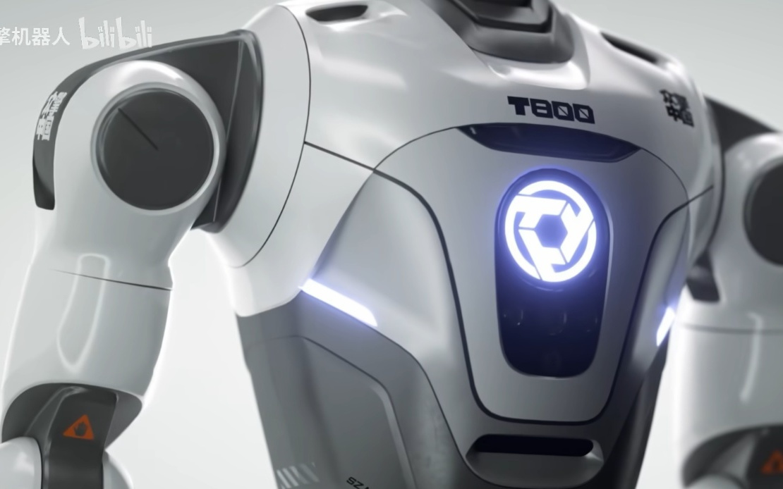 众擎T800人形机器人亮相：空中回旋踢，一脚踹烂门