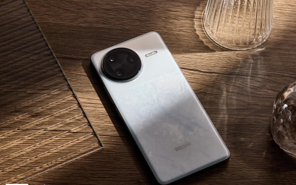 某厂 SM8850 迭代新机外围配置曝光，预计为小米 REDMI K90 Pro
