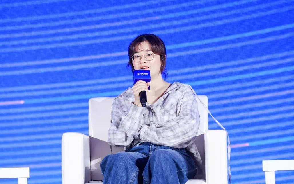 Claude封杀龙虾？小米罗福莉站队了